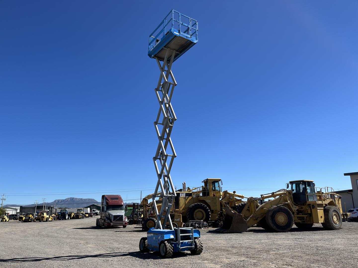 ./imagenes/INVOICE/2019/17079/ASCENSOR TIPO TIJERA GENIE GS-3268RT (40).JPG